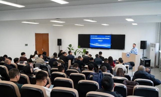 廊坊校区澳娱娱乐app手机版登录英语